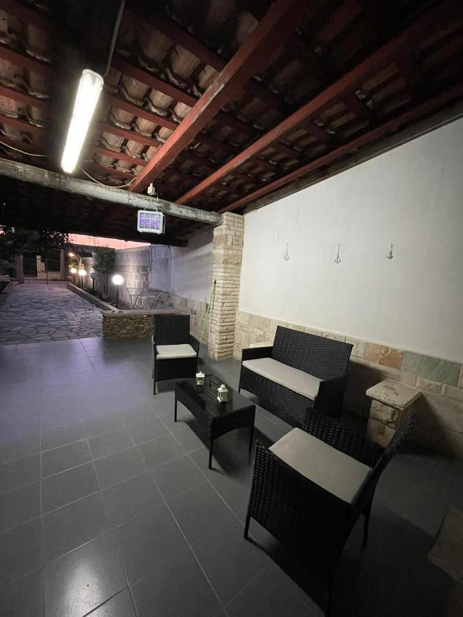 Casa Vacanze Linuccio Casalabate Exterior foto
